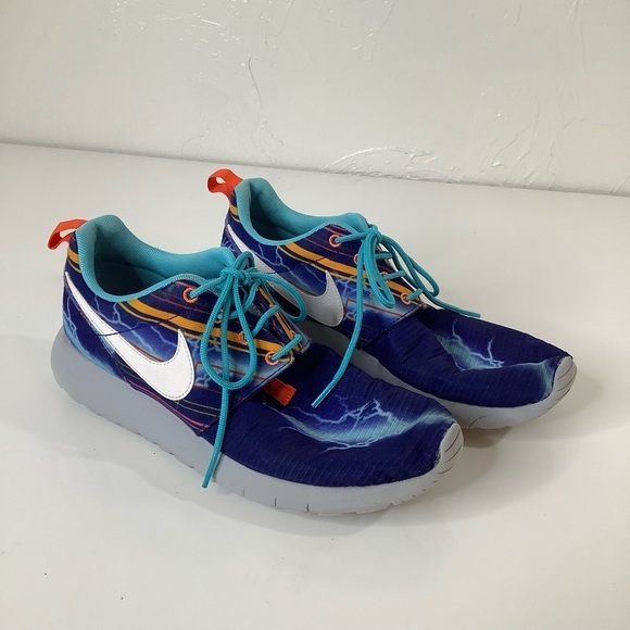 Nike Roshe run lighting bolt sneakers SZ 6.5 youth - Picture 13 of 13
